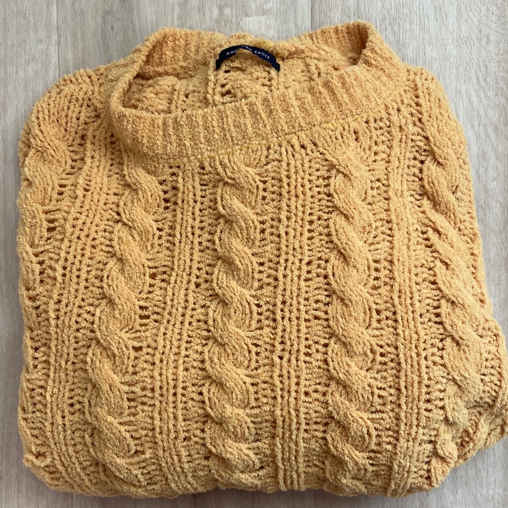 American Eagle sweater
